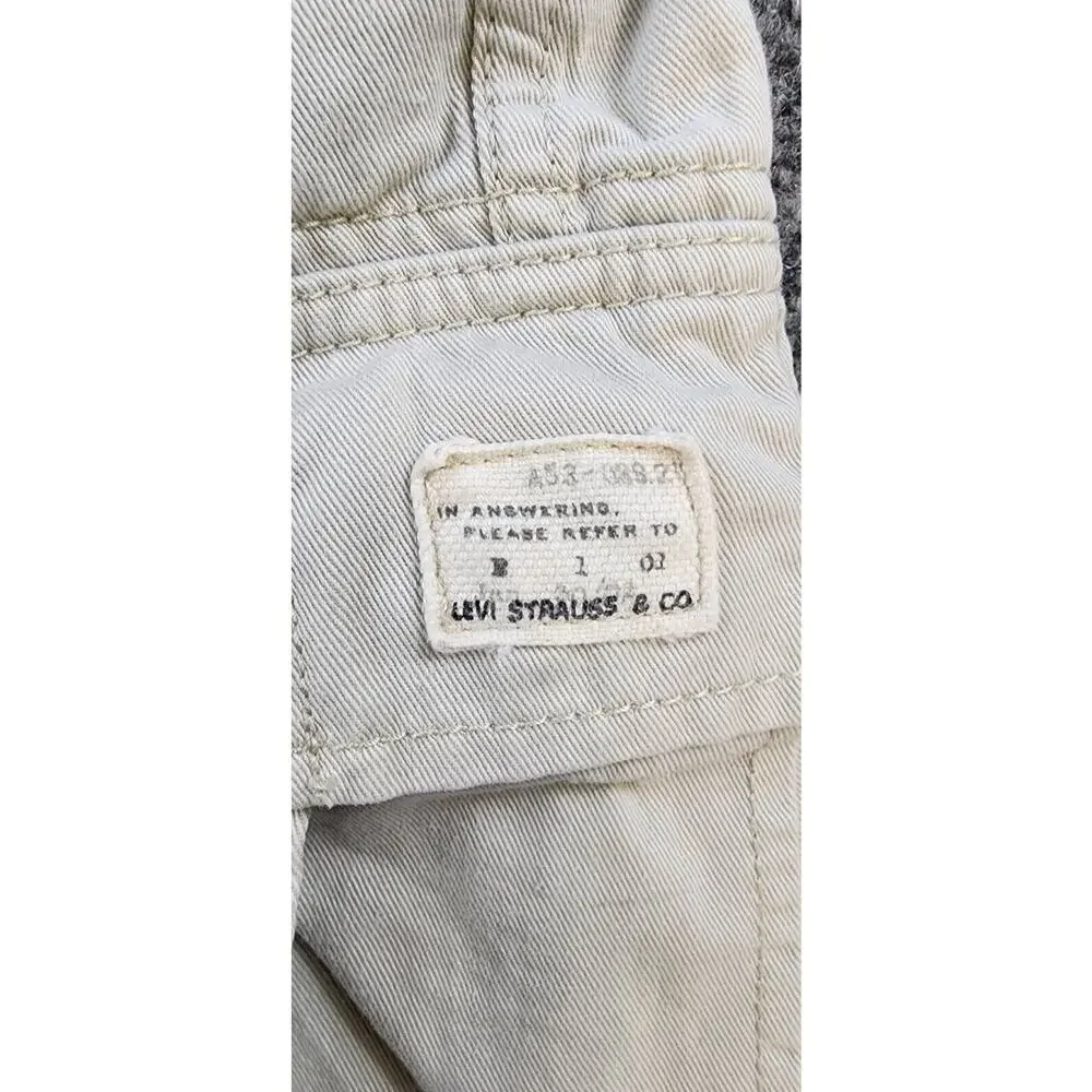 Levis Cargo Shorts Mens 29 White 10.5